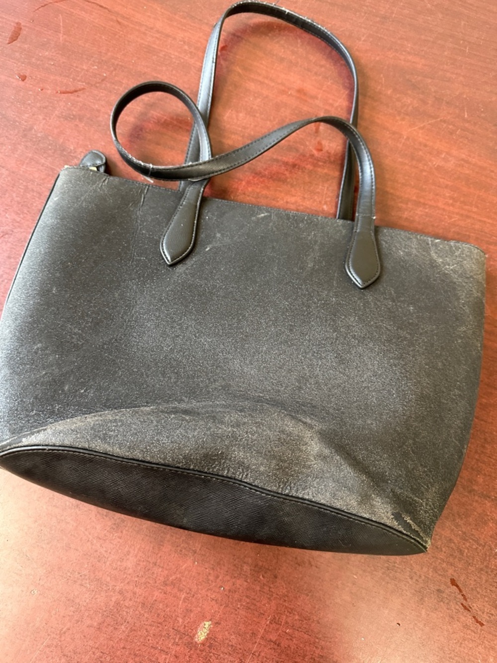 ##122, Kate spade Black Leather Tote with Gold Logo - Picture 3 of 10